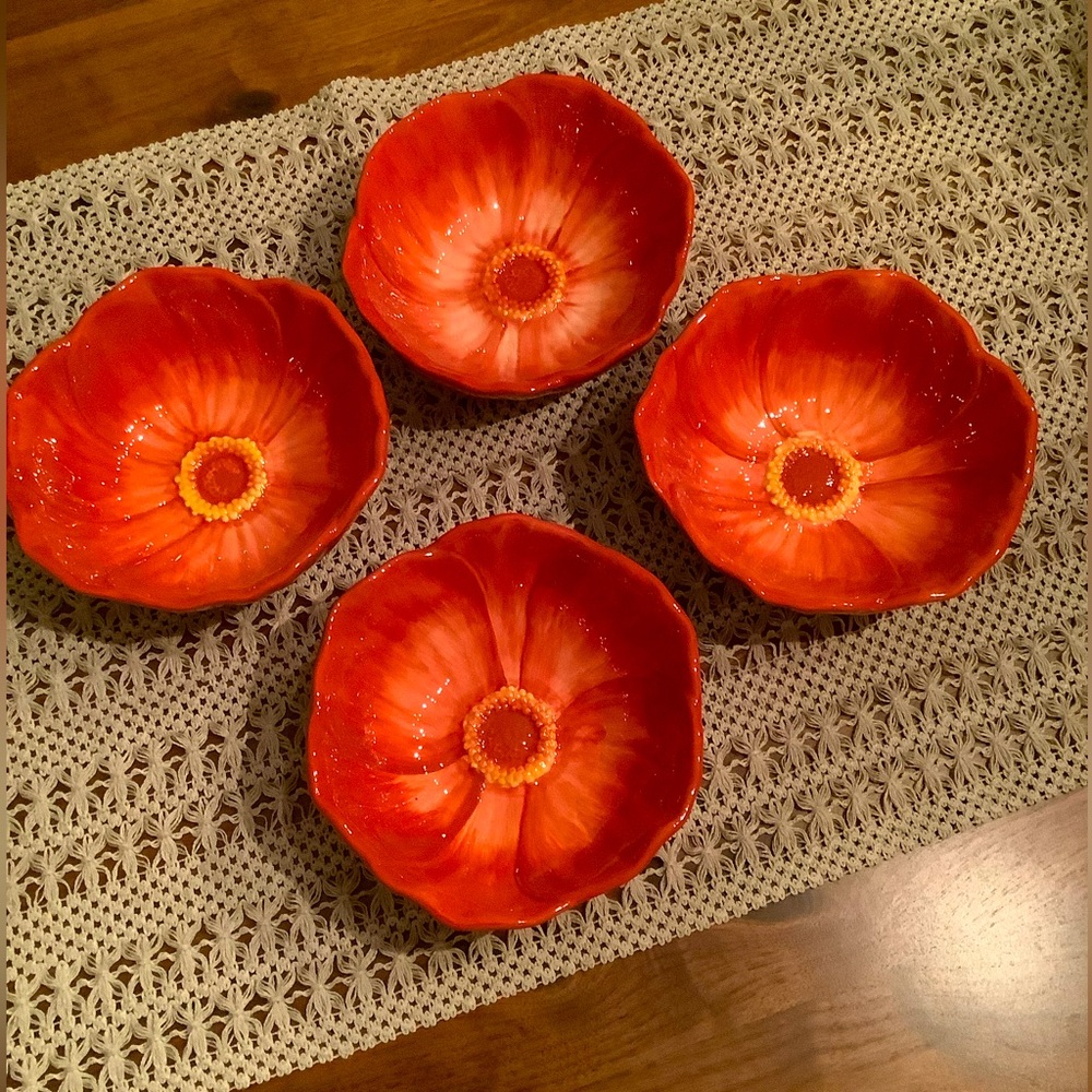 Set of Four Cindy Crawford,flora cereal/ soup   Bowls